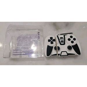 Claire's Silicone 2" X 3" Airpods Carrying‎ Case BLACK & WHITE GAME CONTROLLER